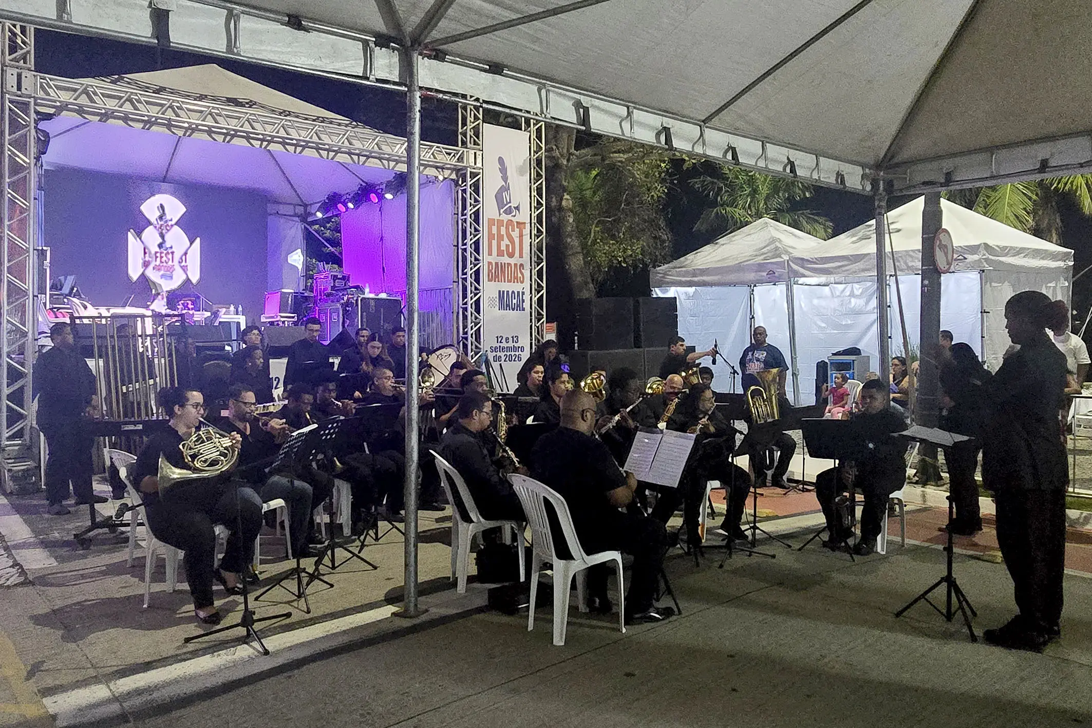 Fest Bandas reúne músicos de quatro estados na orla de Imbetiba, em Macaé