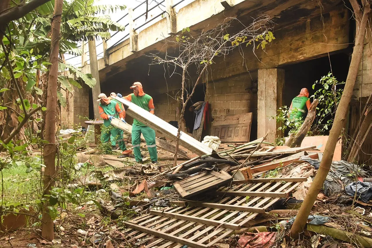 Prefeitura segue com recuperação de área de proteção à margem Paraíba