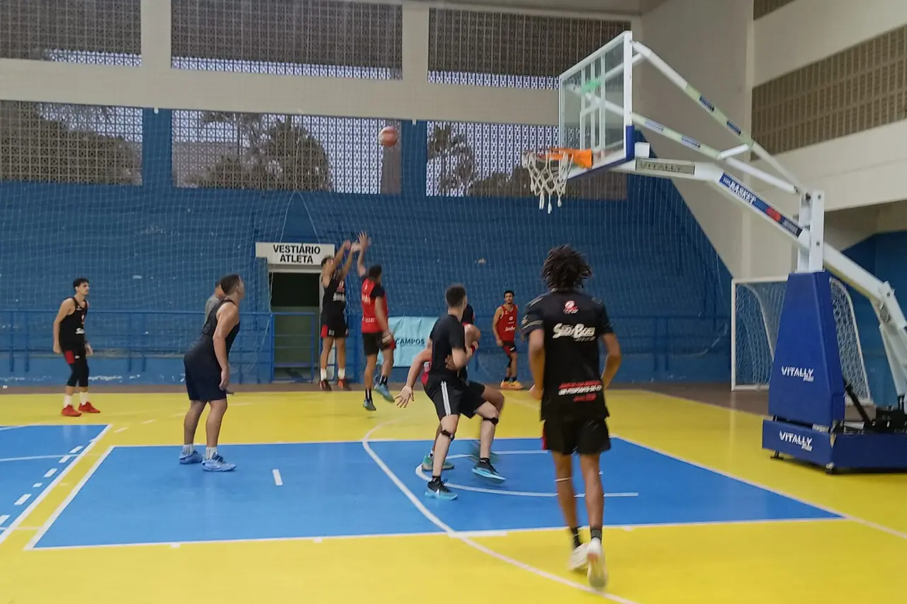 Time de Basquete da NBR se prepara para enfrentar o Passo Zero, no próximo domingo