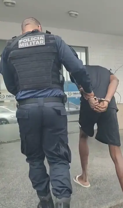 Sobrinho de Nolita é preso com 3 kg de crack em Campos; prejuízo ao tráfico é de R$ 60 mil