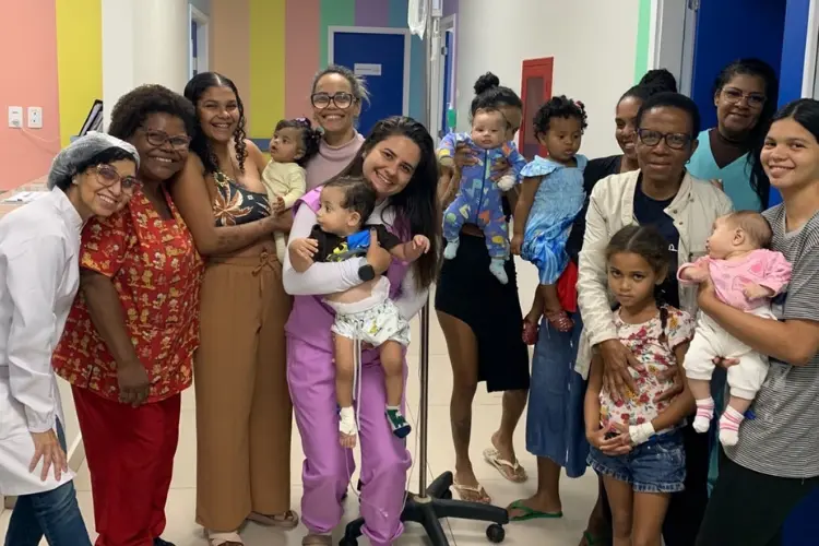 Humanização: Equipe da Pediatria do HGG faz festa de aniversário para paciente que completou um ano