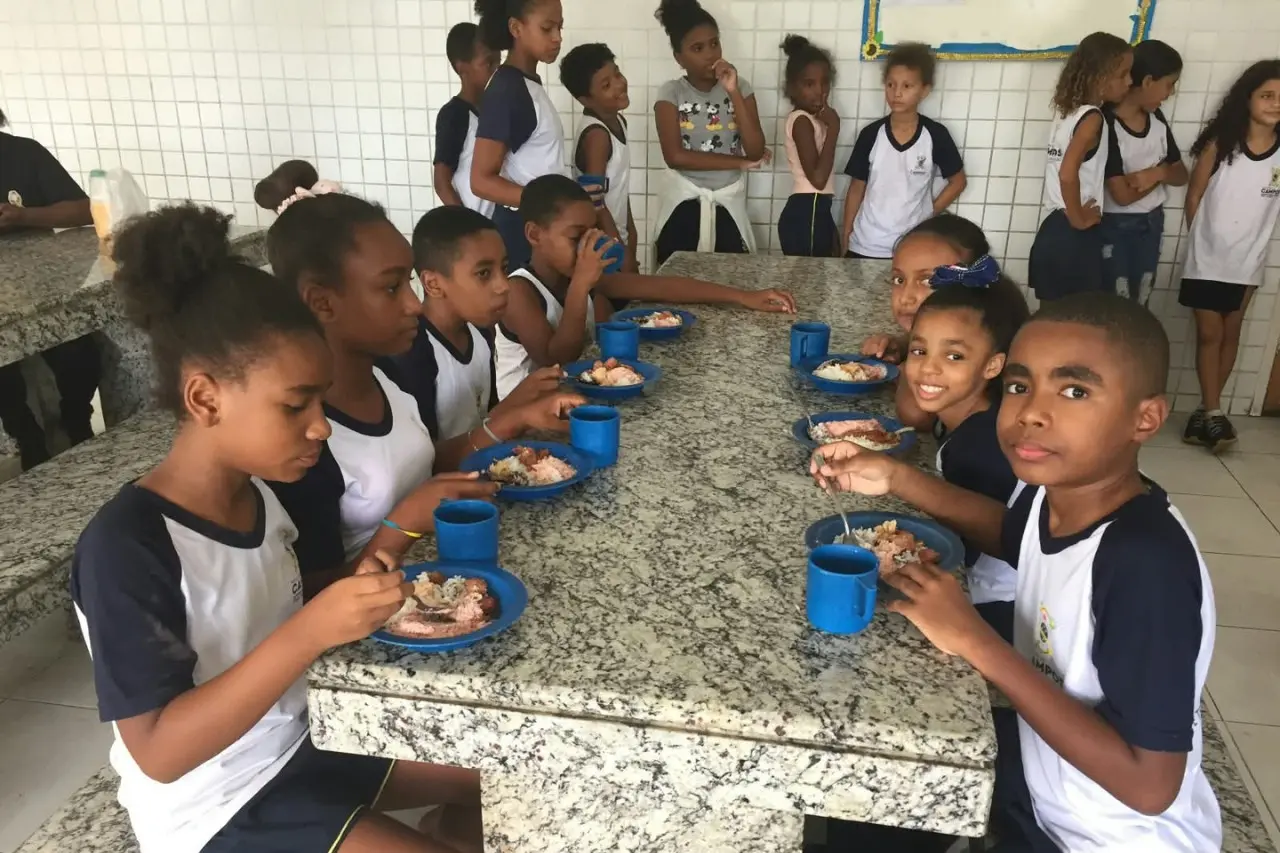 Habilitação no edital para aquisição de peixes e ovos para merenda escolar até sexta