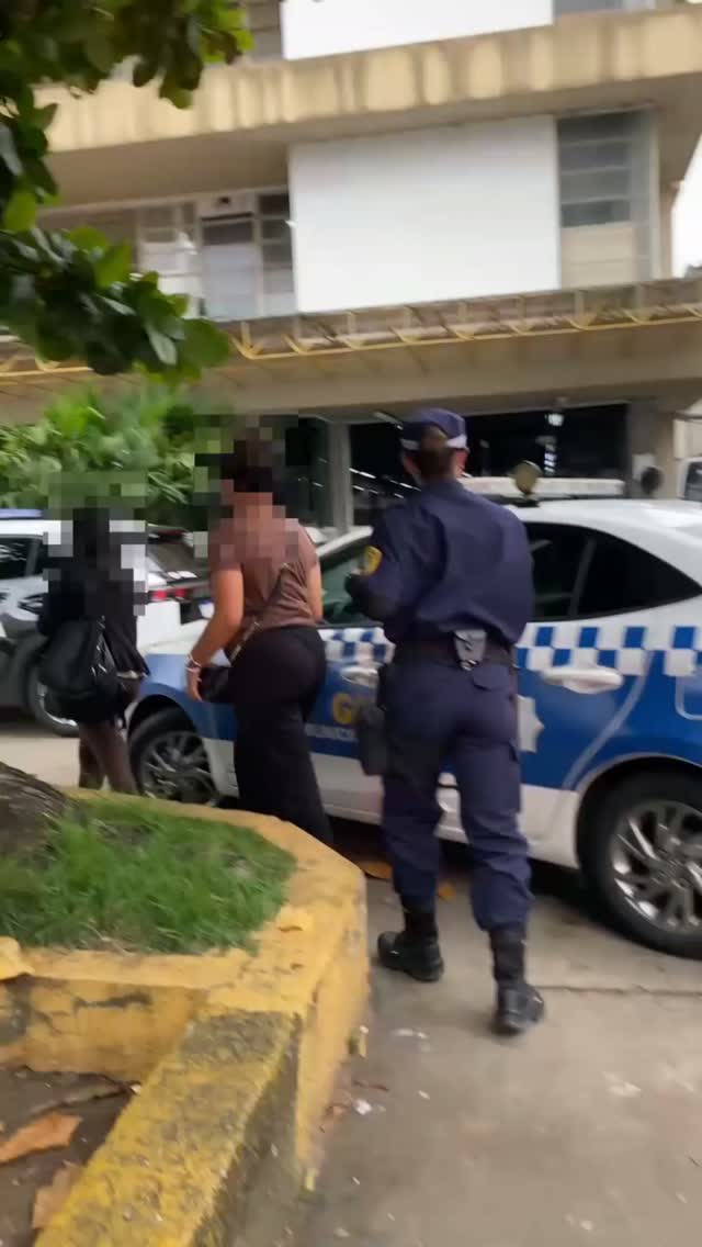 GCM impede ataque com tesoura durante briga entre mulheres em ônibus em Campos
