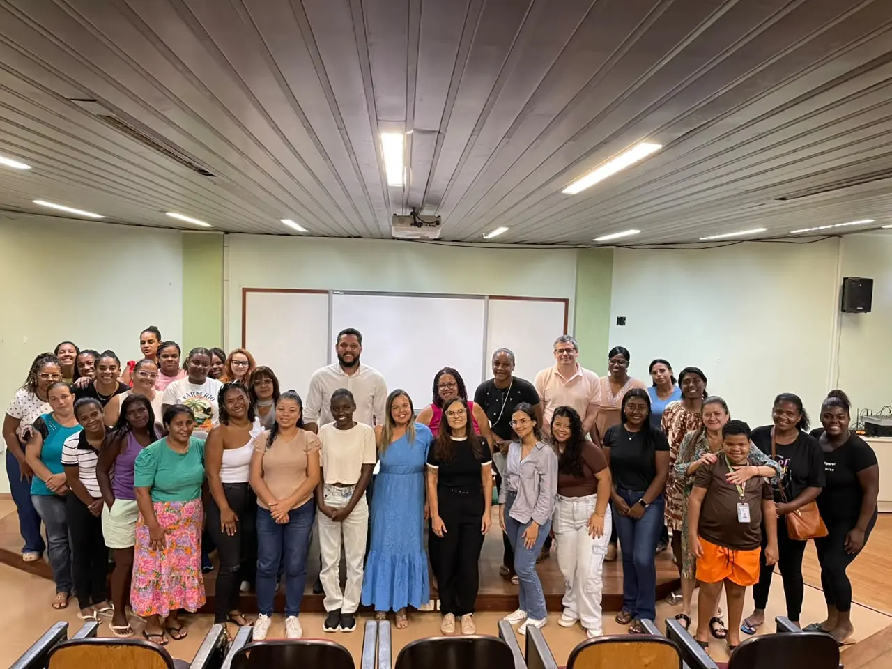 Usuárias da Assistência Social iniciam curso de Assistente Escolar no IFF