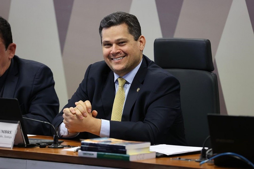 Davi Alcolumbre durante compromisso público