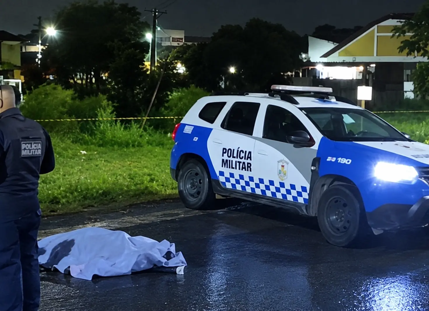 Homem é morto a tiros e outro fica ferido durante ataque em Guarus