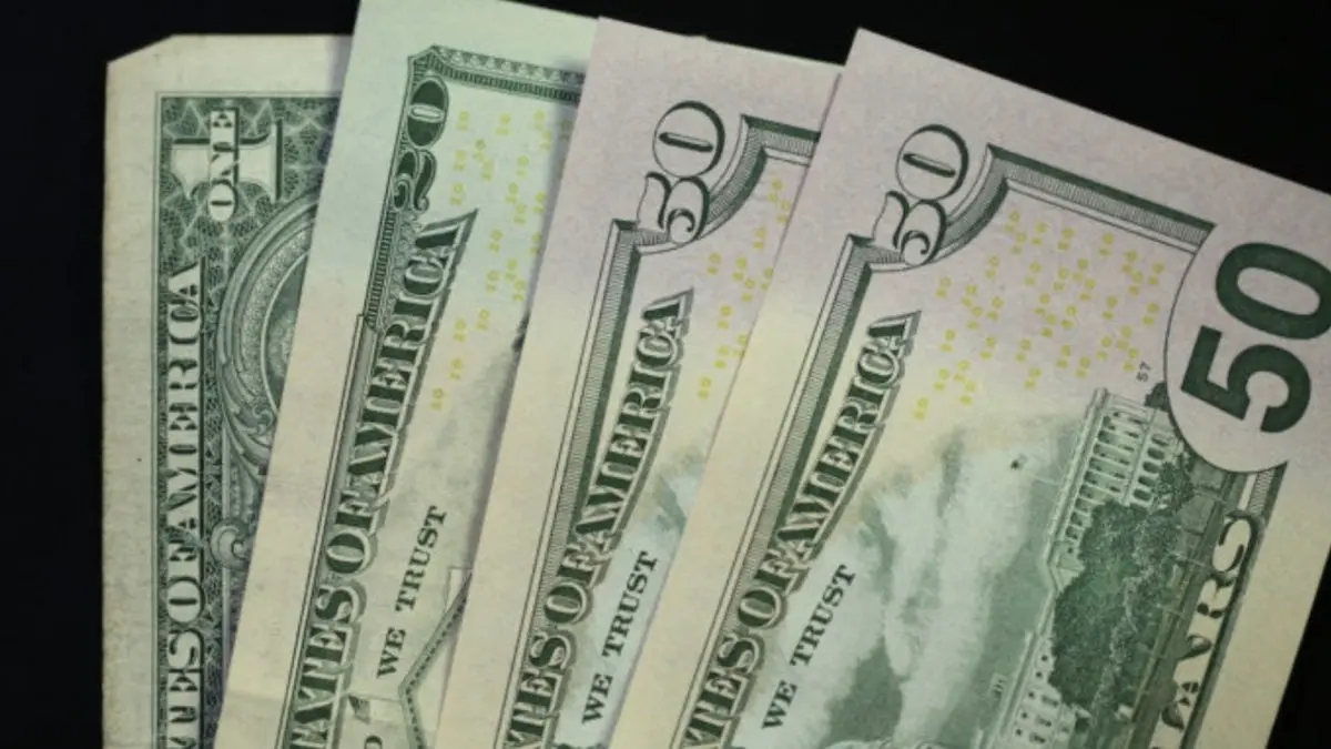 Dólar fecha a R$ 5,44 e registra maior alta semanal desde 2008