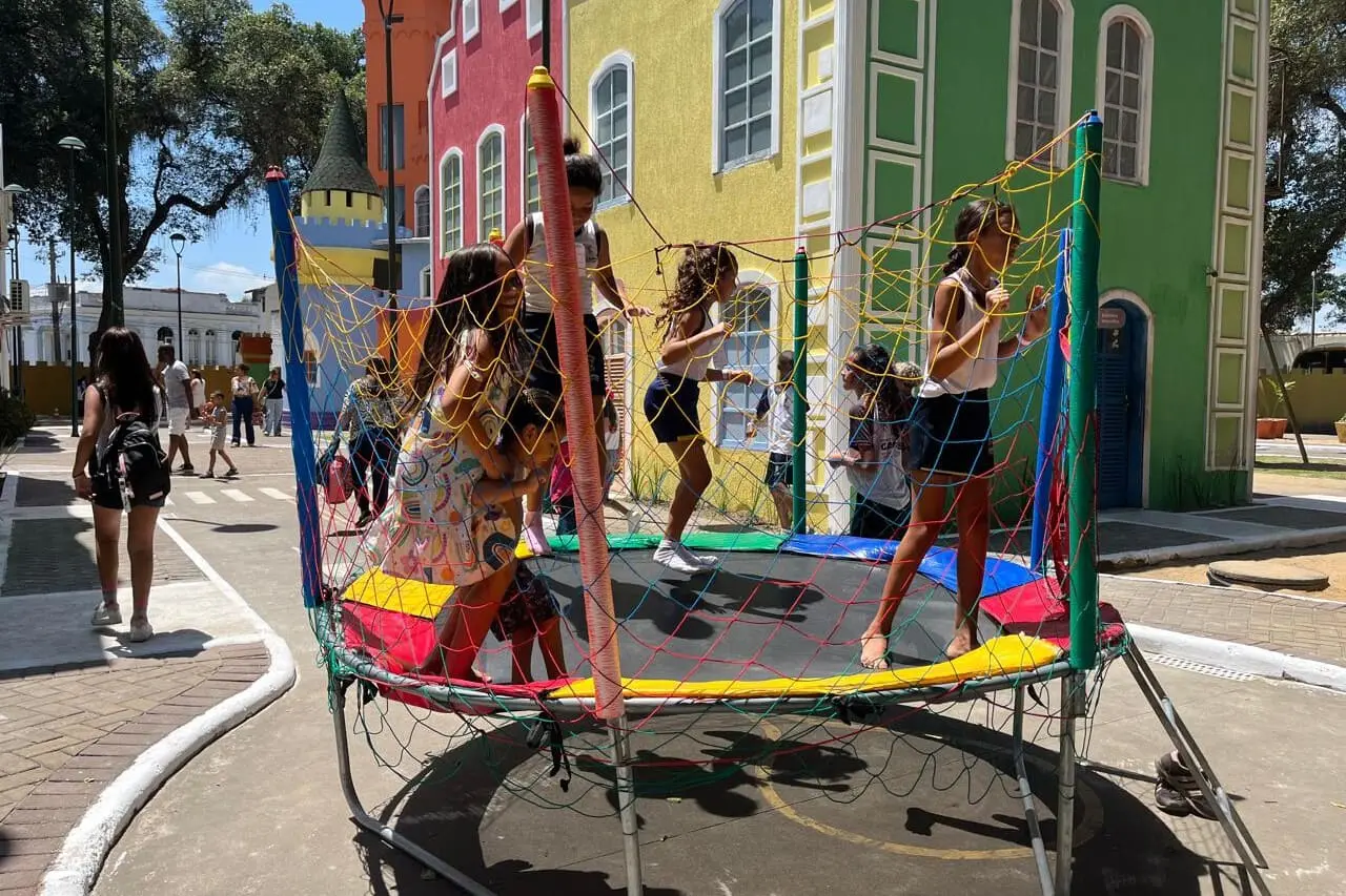 Cidade da Criança recebe programação especial de Dia das Crianças com alunos da rede municipal