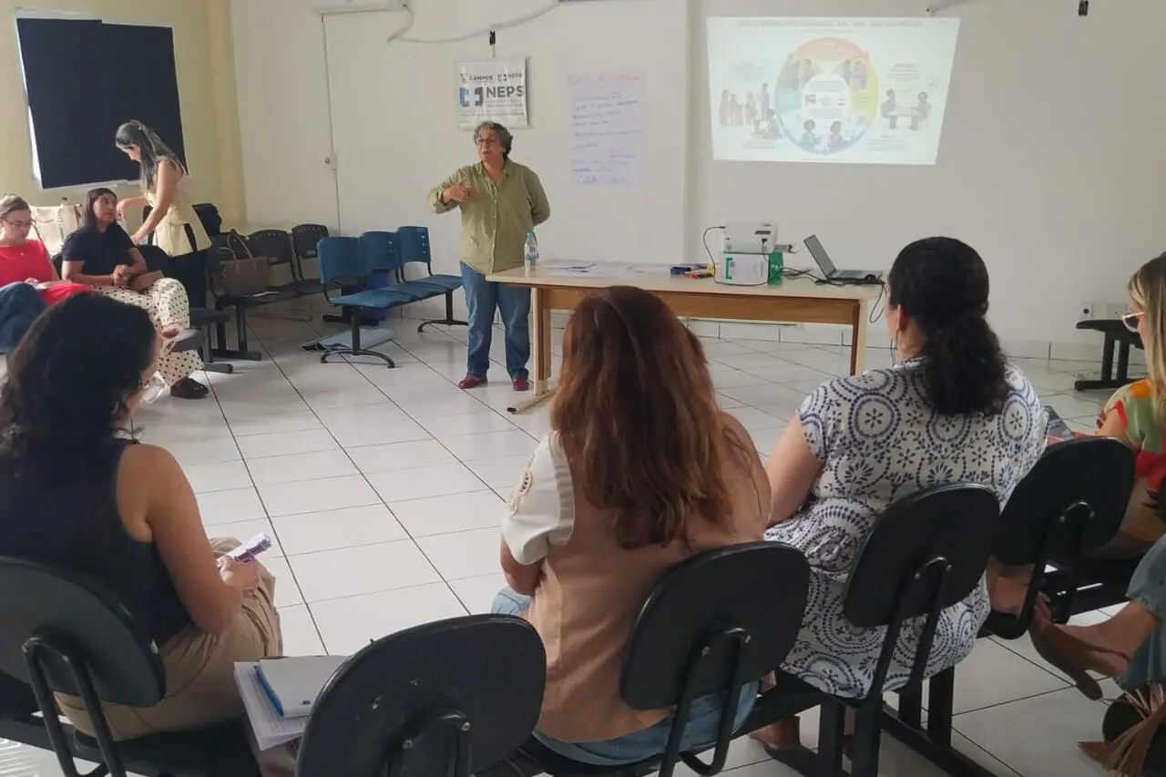 Curso introdutório capacita agentes comunitários de Saúde de Campos e região